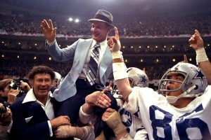 Dallas Cowboys' head coach Tom Landry is given a victory ride on the shoulders of his players after the Cowboys defeated the Denver Broncos 27-10 in Super Bowl XII at the New Orleans, Louisiana Super Dome, January 15, 1978.  (AP Photo)